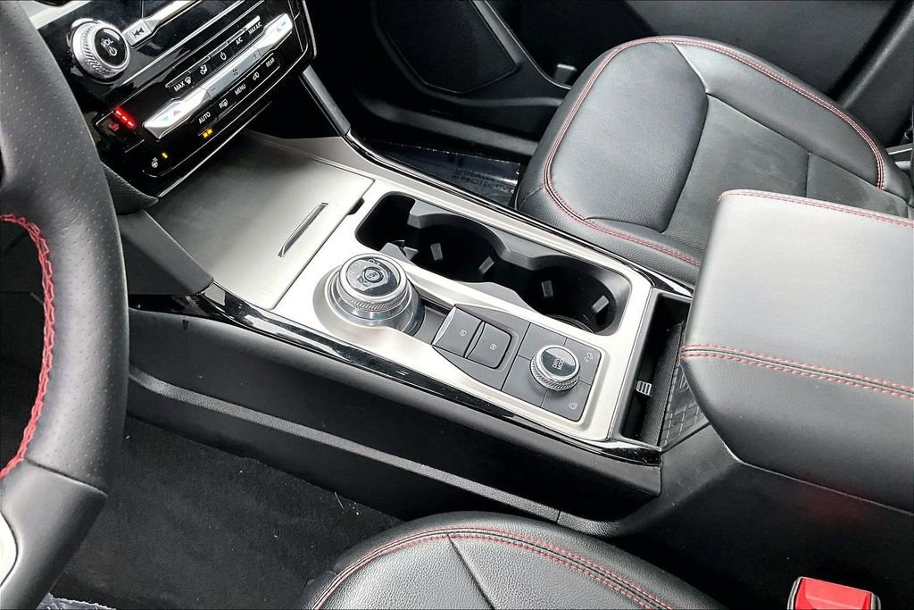 Certified 2022 Ford Explorer ST-Line w/ Class IV Trailer Tow Package image 16