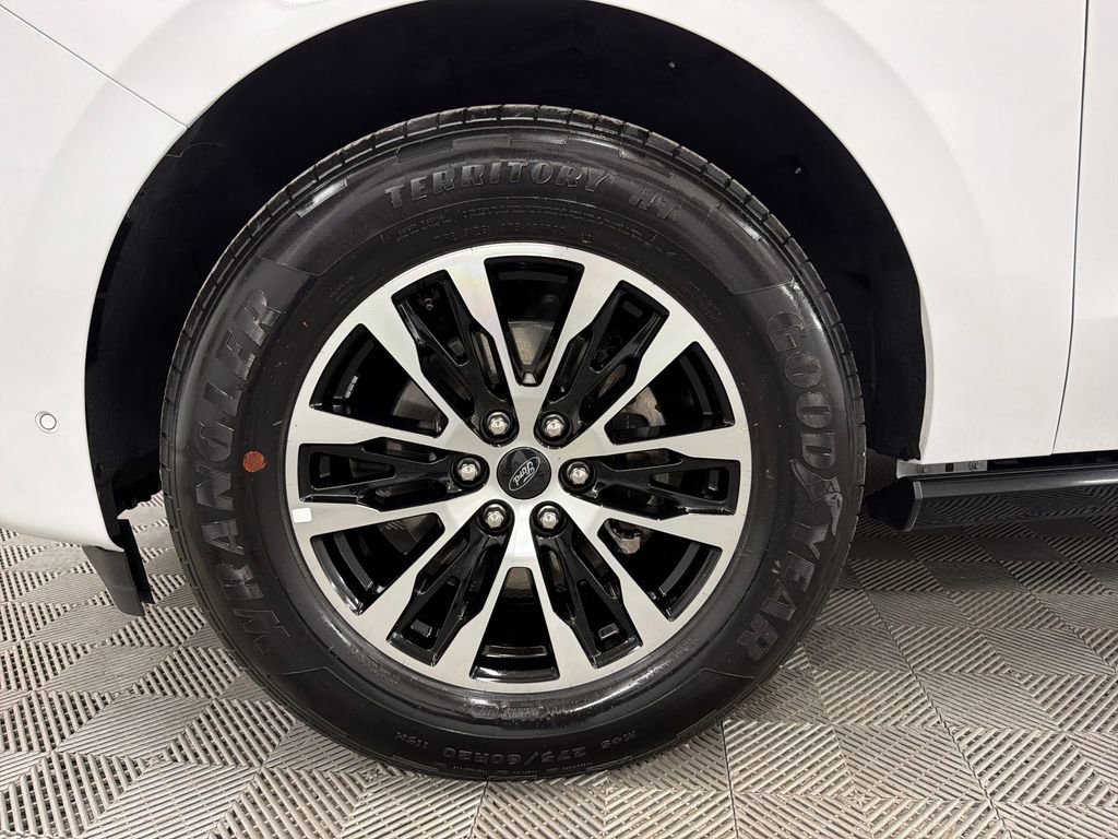 Certified 2025 Ford Expedition Max Platinum AWD/4WD image 14
