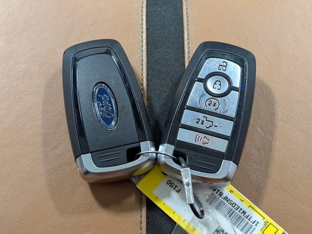 Certified 2022 Ford F150 Platinum w/ Equipment Group 701A High AWD/4WD image 33