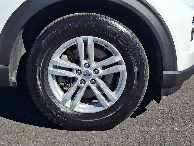 Certified 2023 Ford Explorer XLT w/ Equipment Group 202A AWD/4WD image 8
