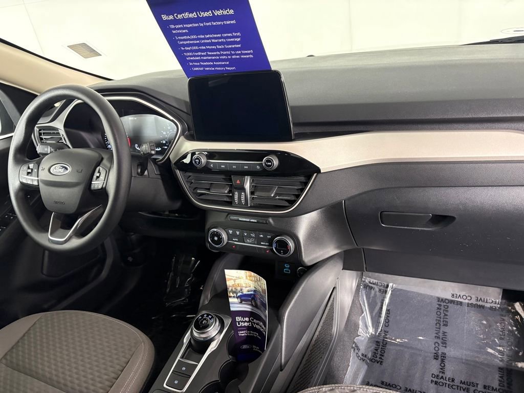 Certified 2020 Ford Escape SE image 36