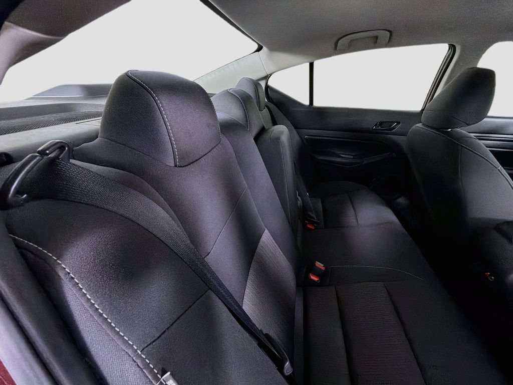 Used 2025 Nissan Altima 2.5 SV FWD image 28