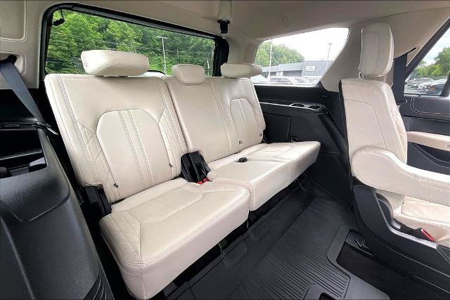 Certified 2021 Ford Expedition Platinum AWD/4WD image 28