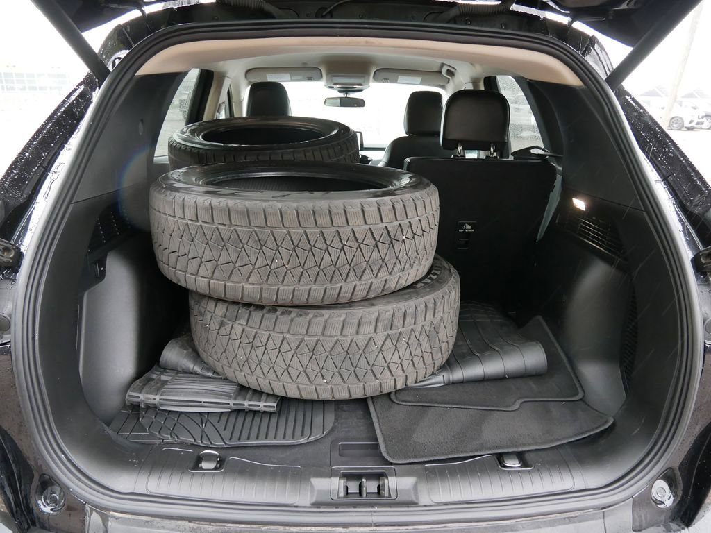 Certified 2020 Ford Escape SEL AWD/4WD image 10