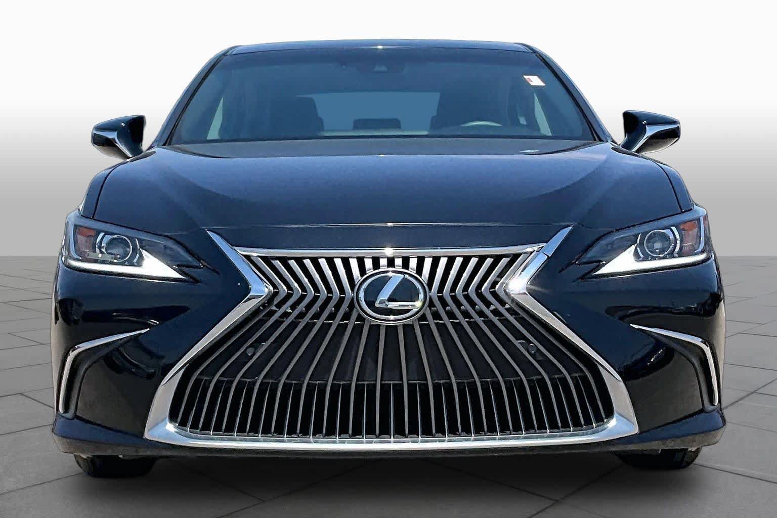 Used 2021 Lexus ES 350 w/ Premium Package FWD image 4