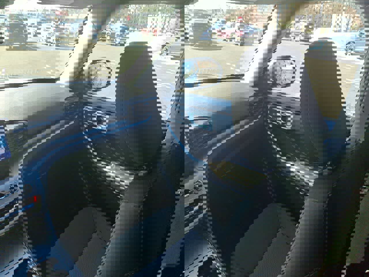 Certified 2023 Ford Explorer XLT image 11