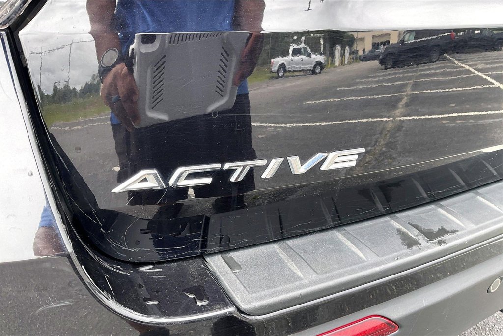Certified 2025 Ford Explorer Active AWD/4WD image 8