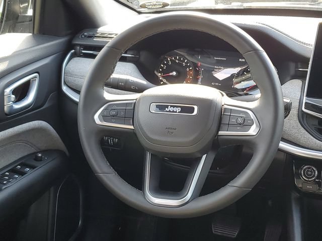 Used 2023 Jeep Compass Latitude AWD/4WD image 25