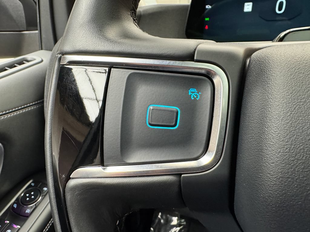 Certified 2025 Ford Expedition Platinum AWD/4WD image 15