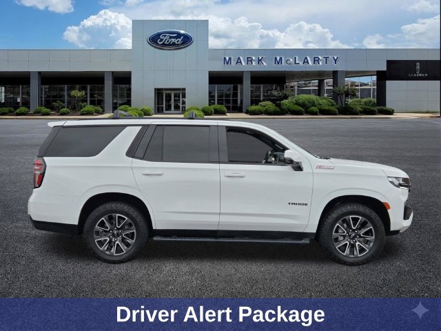 Used 2023 Chevrolet Tahoe Z71 w/ Luxury Package AWD/4WD image 7
