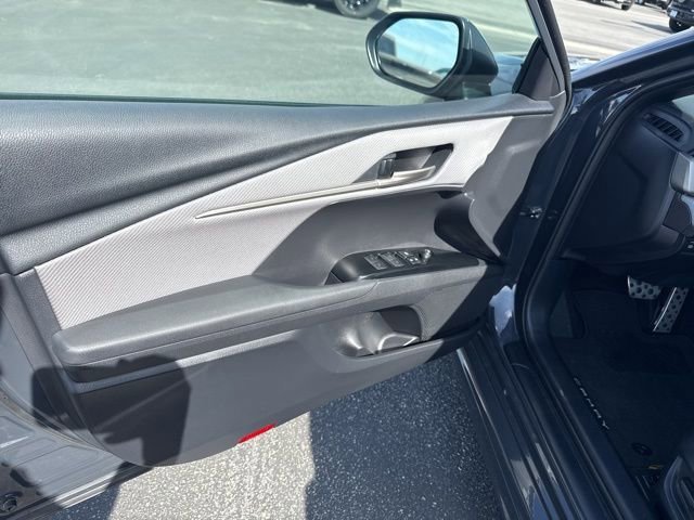 Used 2025 Toyota Camry SE w/ Convenience Package FWD image 13