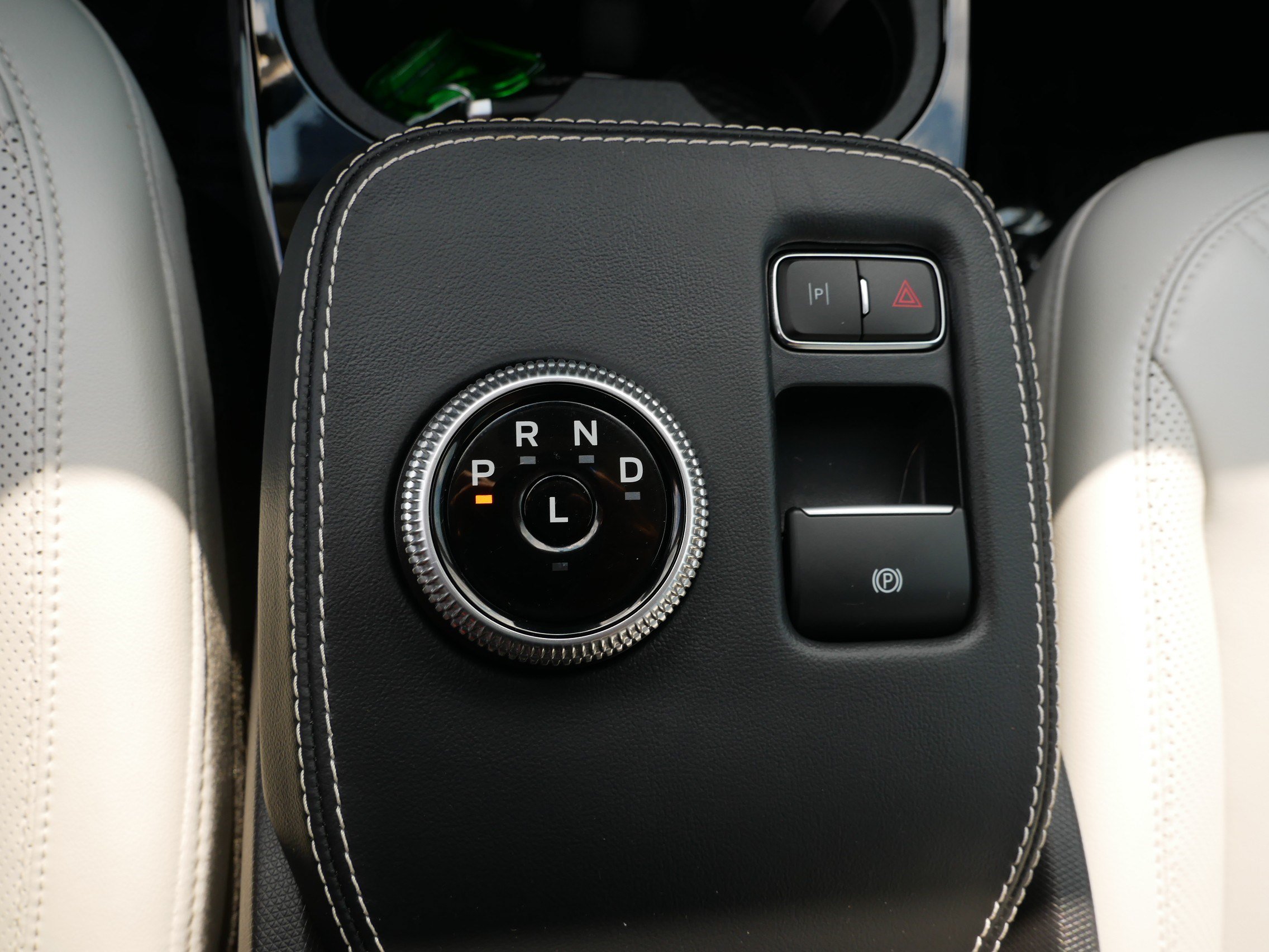 Certified 2022 Ford Mustang Mach-E Premium AWD/4WD image 24
