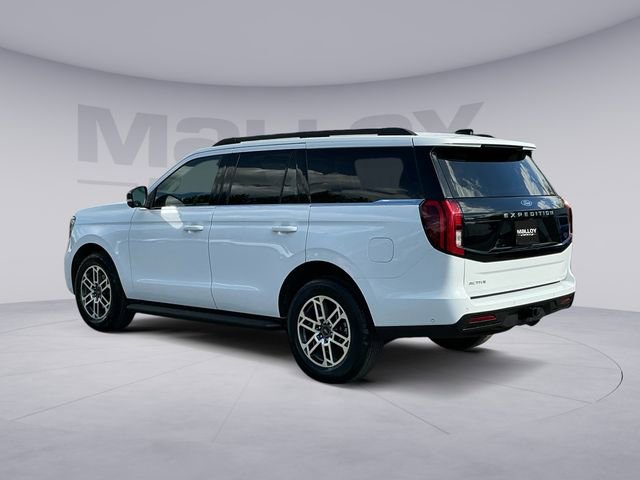 Certified 2025 Ford Expedition Active AWD/4WD image 3