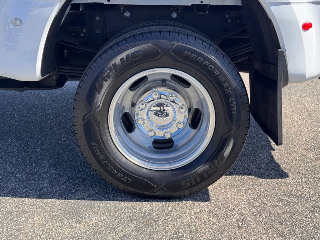 Certified 2024 Ford F350 Lariat w/ Lariat Ultimate Package image 14