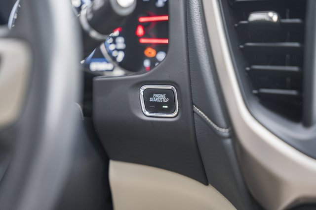 Used 2020 GMC Acadia Denali w/ Technology Package image 31