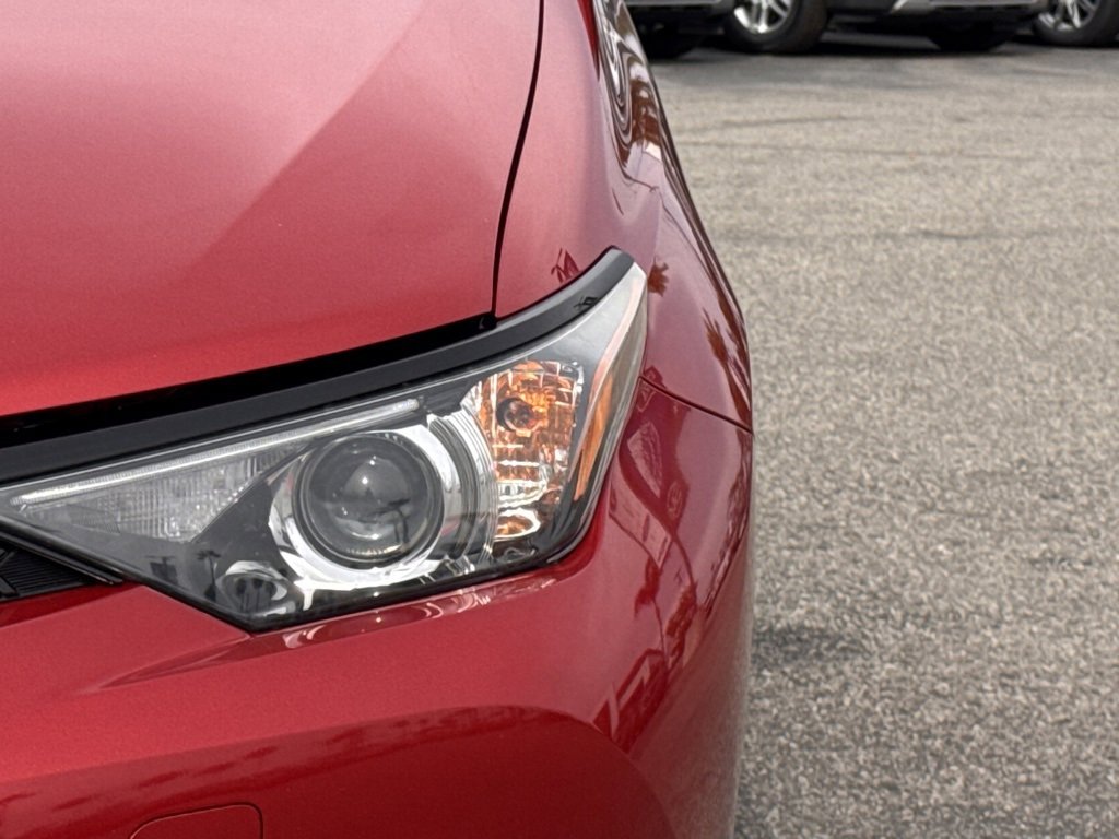 Used 2017 Toyota Corolla iM image 8