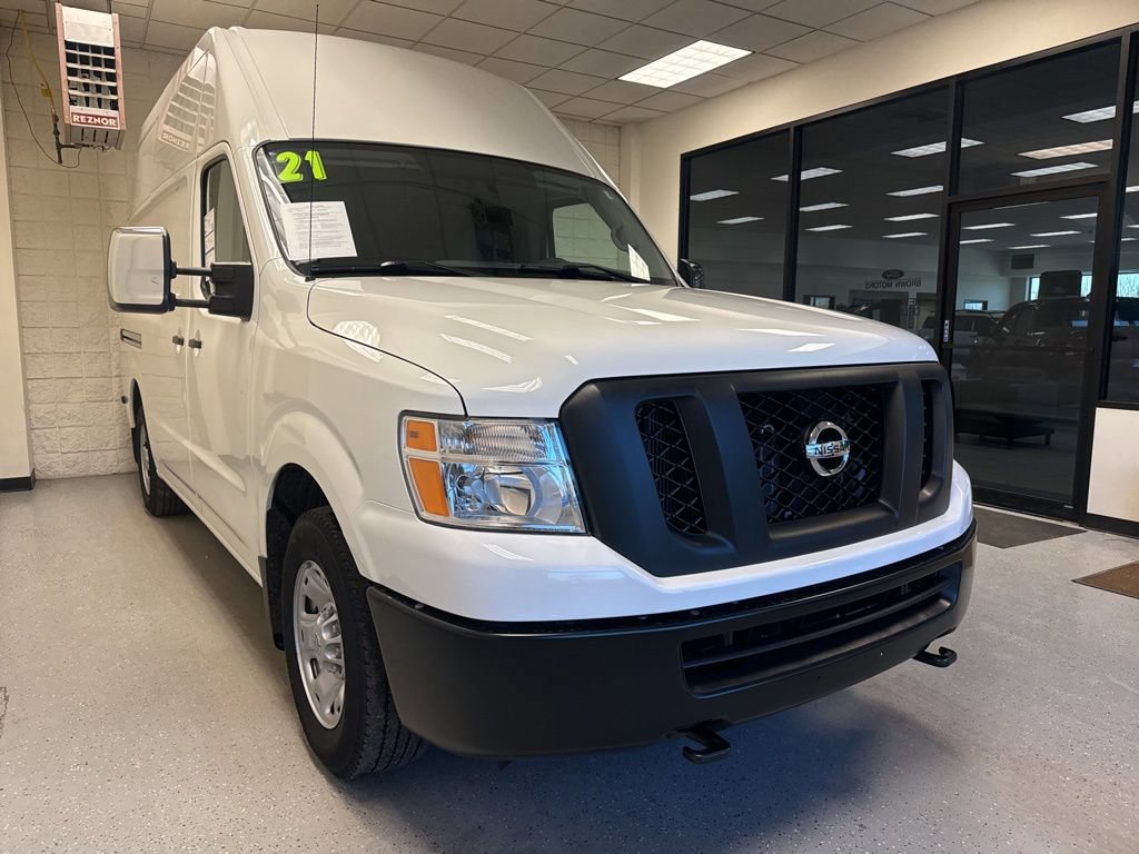 Used 2021 Nissan NV 2500 SV w/ Navigation Package image 2