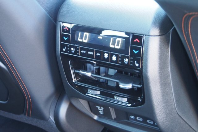 Used 2026 Jeep Grand Cherokee Summit AWD/4WD image 16