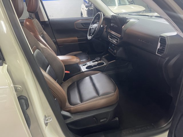 Certified 2025 Ford Bronco Sport Outer Banks w/ Outer Banks Tech Package+ AWD/4WD image 17