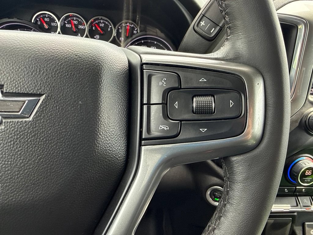 Used 2022 Chevrolet Silverado 1500 RST w/ Z71 Off-Road Package AWD/4WD image 22
