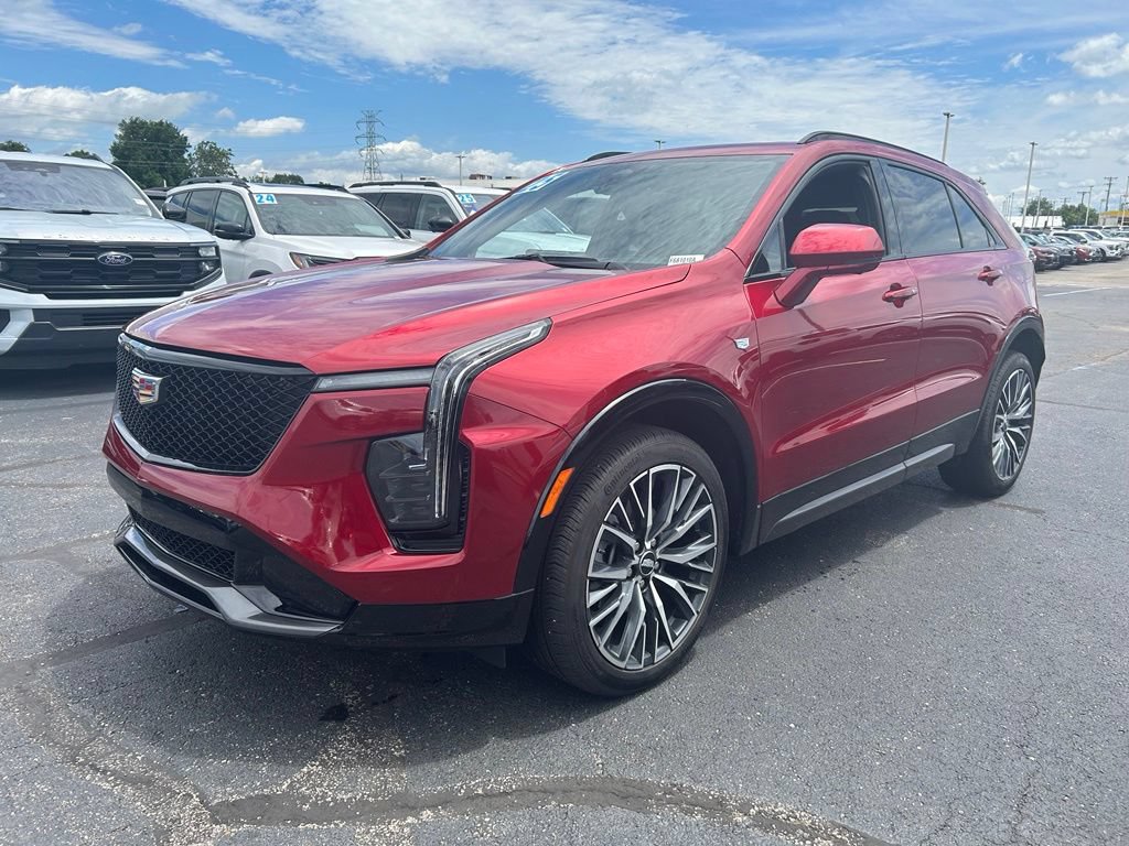 Used 2025 Cadillac XT4 Sport AWD/4WD image 4