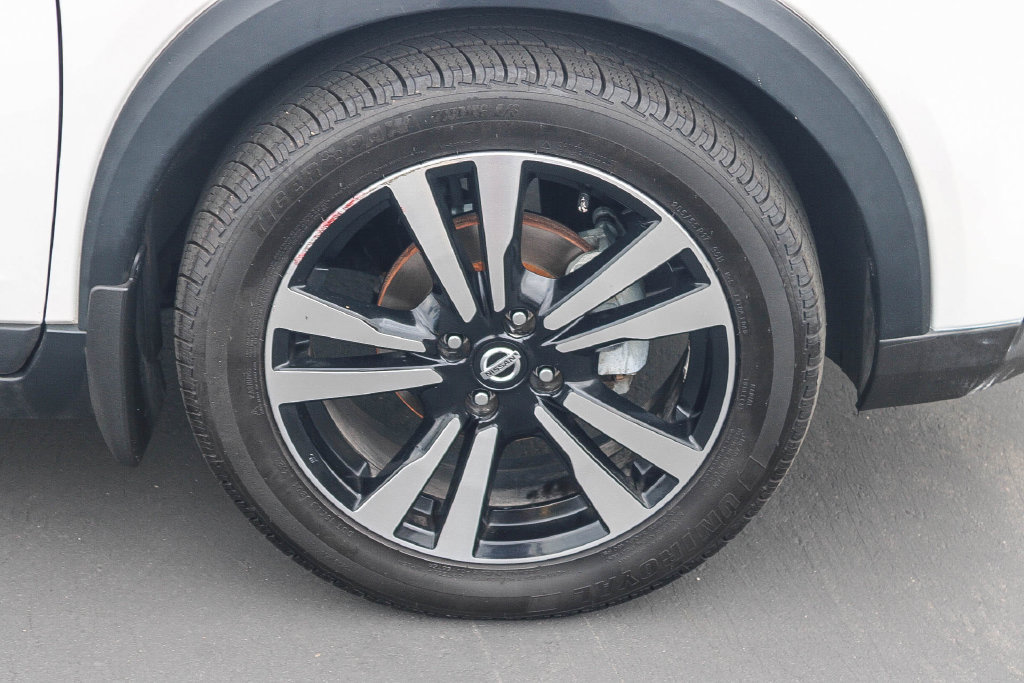 Used 2019 Nissan Kicks SV w/ Exterior Package FWD image 10