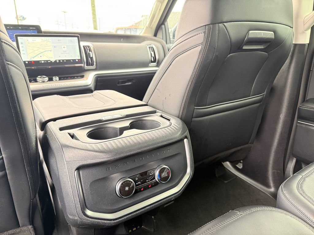 Certified 2025 Ford Expedition Max Platinum image 18