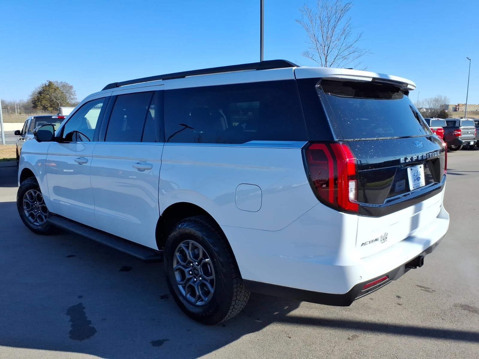 Certified 2025 Ford Expedition Max Active image 3