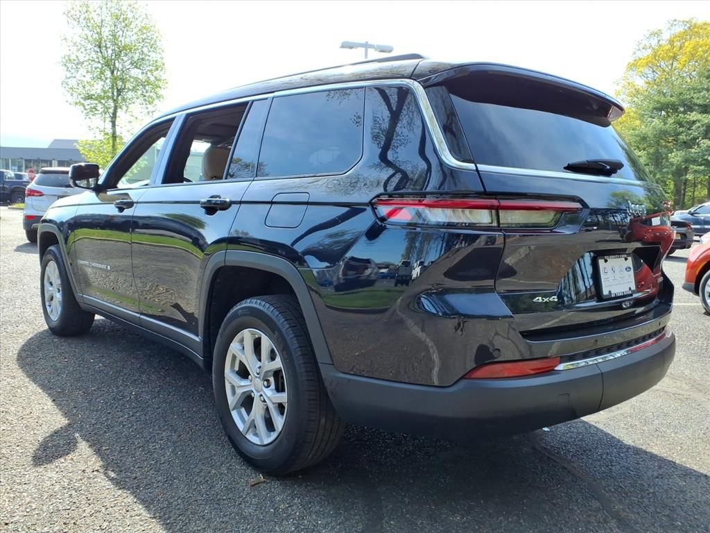 Used 2023 Jeep Grand Cherokee L Limited AWD/4WD image 4