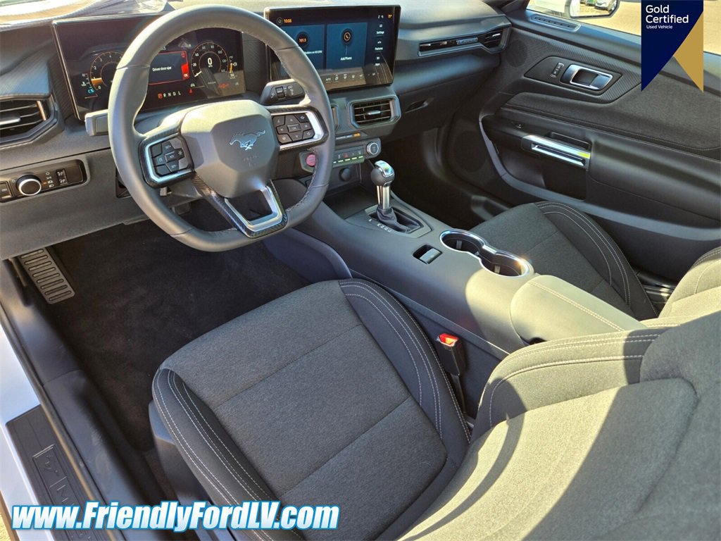 Certified 2025 Ford Mustang Coupe image 11