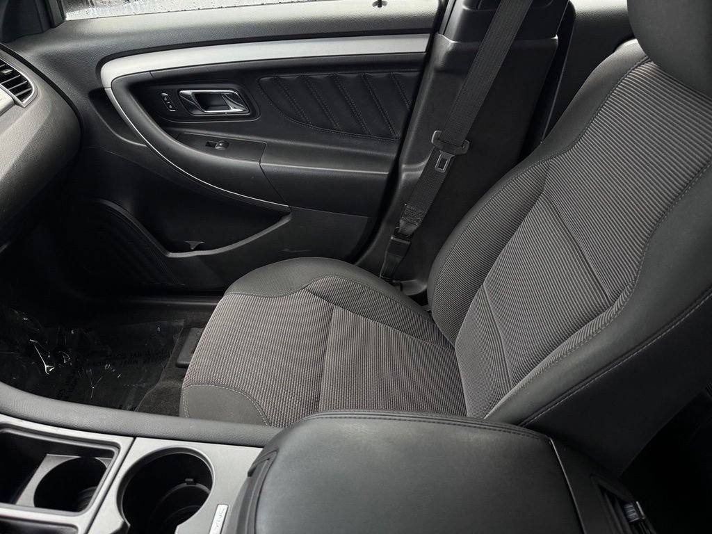Certified 2018 Ford Taurus SEL AWD/4WD image 28