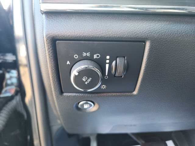 Used 2020 Jeep Grand Cherokee Limited RWD image 28