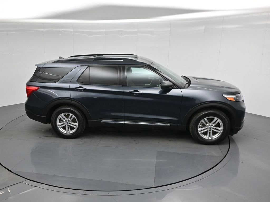 Certified 2022 Ford Explorer XLT image 11