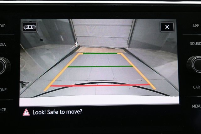Used 2022 Volkswagen Tiguan SE R-Line FWD image 19