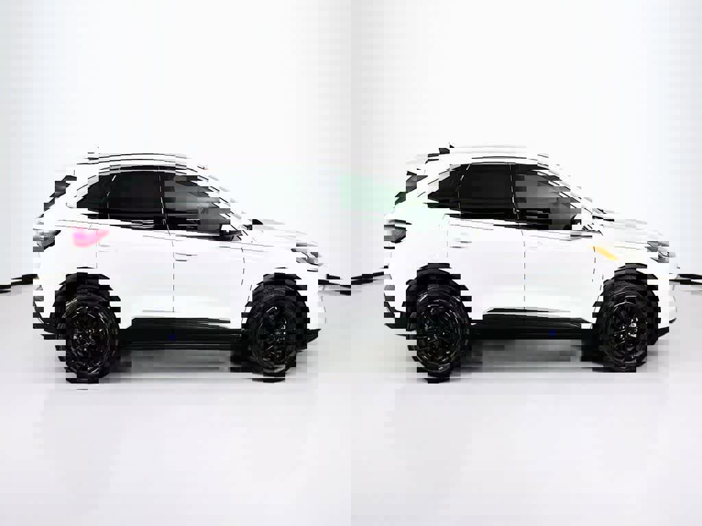 Certified 2020 Ford Escape SE image 6