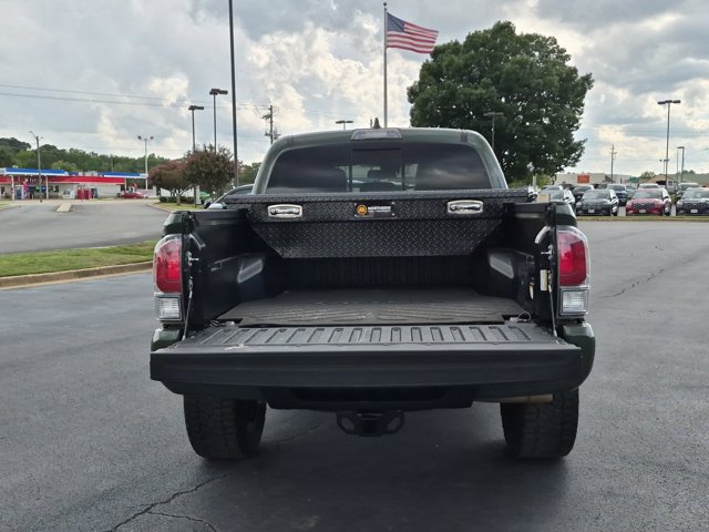 Used 2022 Toyota Tacoma TRD Off-Road w/ Technology Package AWD/4WD image 31