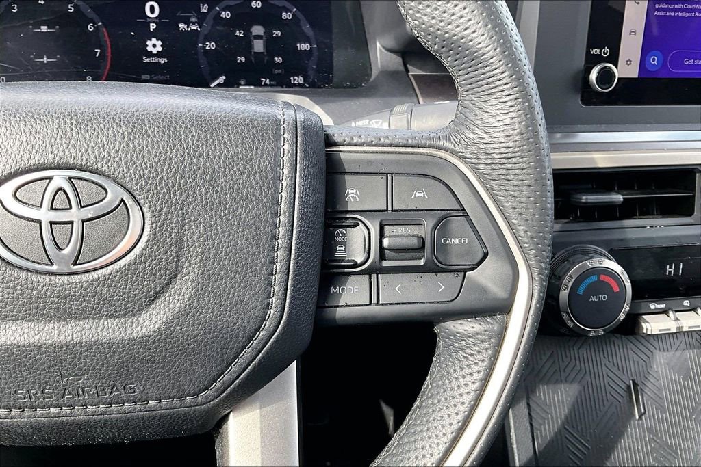 Used 2025 Toyota Tacoma TRD Off-Road AWD/4WD image 18