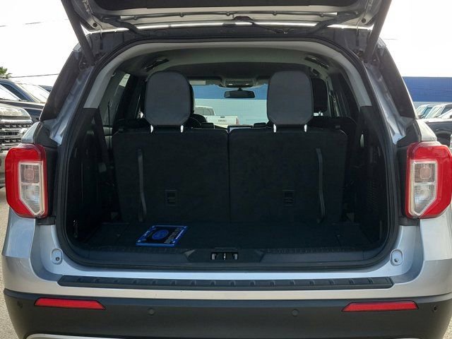 Certified 2023 Ford Explorer XLT w/ Equipment Group 202A RWD image 12