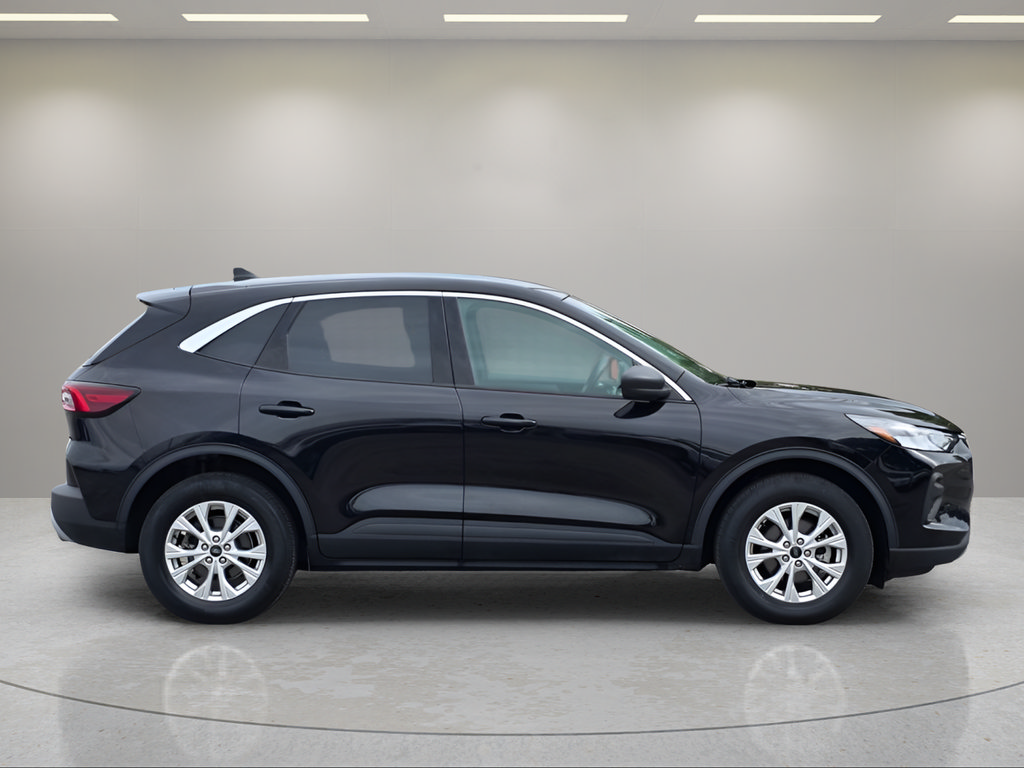 Certified 2024 Ford Escape Active AWD/4WD image 9