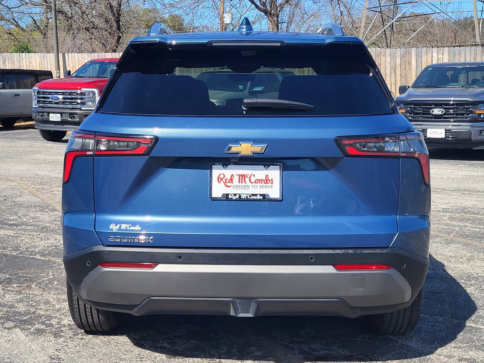 Used 2025 Chevrolet Equinox LT w/ Convenience Package II image 4