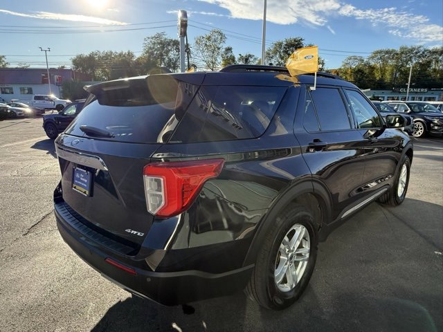 Certified 2022 Ford Explorer XLT w/ Equipment Group 202A image 6