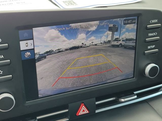 Used 2025 Hyundai Elantra Hybrid FWD image 29