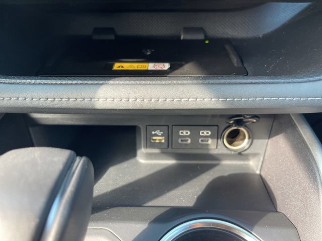 Used 2023 Toyota Highlander XLE FWD image 30