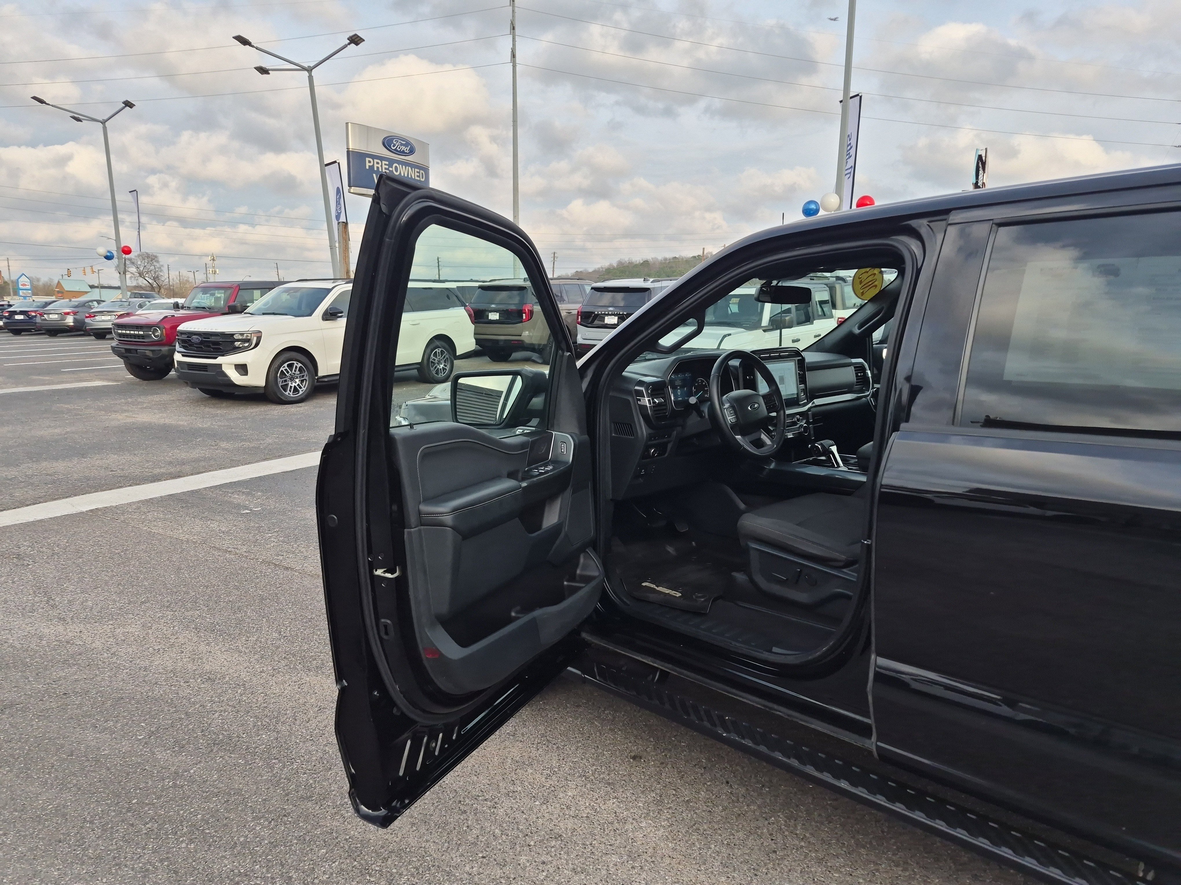 Certified 2023 Ford F150 XLT w/ Equipment Group 302A High image 13