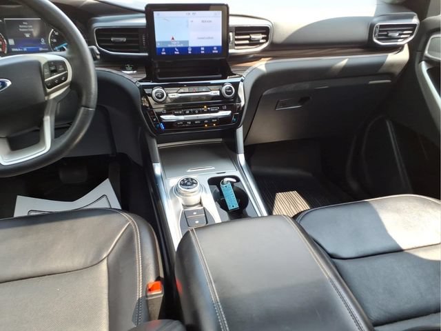 Certified 2021 Ford Explorer Limited w/ Equipment Group 301A AWD/4WD image 11