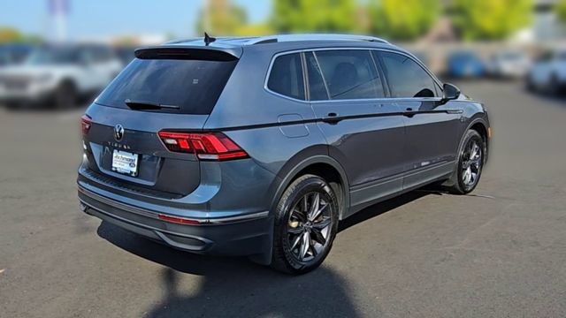 Used 2022 Volkswagen Tiguan SE FWD image 9