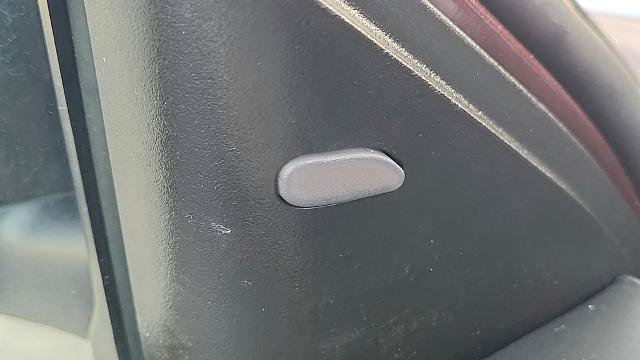 Used 2024 Nissan Altima 2.5 SV FWD image 12