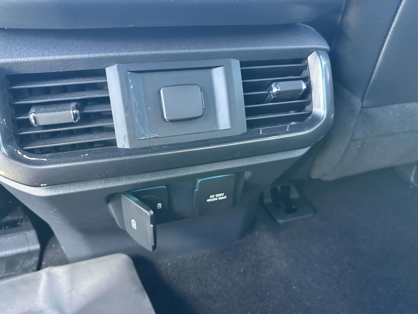 Certified 2023 Ford F150 Lariat AWD/4WD image 11
