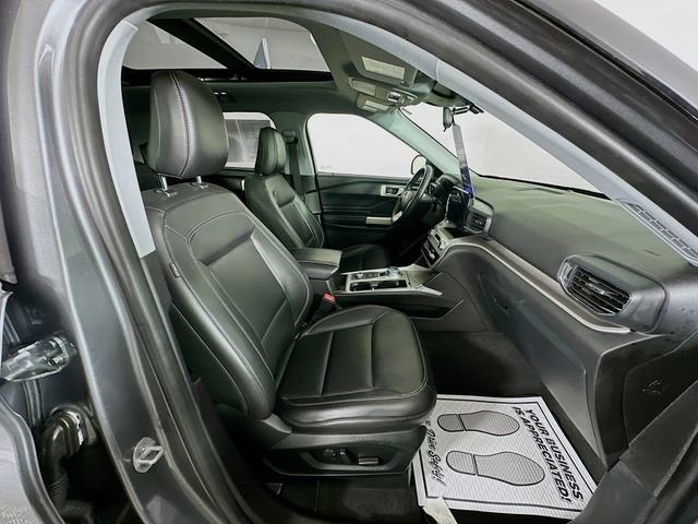 Certified 2022 Ford Explorer XLT w/ Equipment Group 202A image 36
