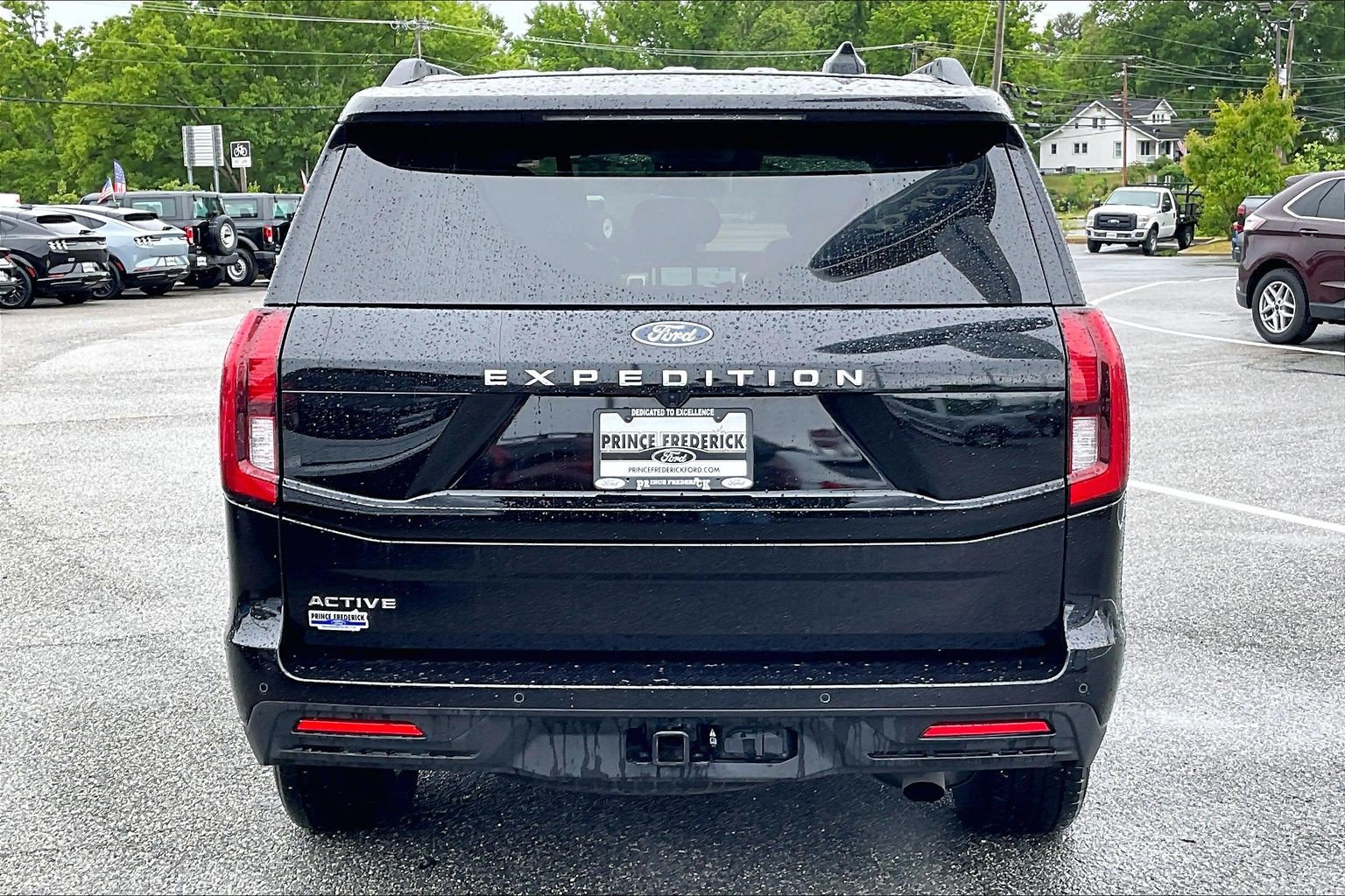 Certified 2025 Ford Expedition Active RWD image 4
